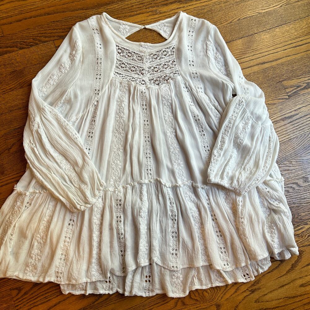 Free People Kiss Kiss Tunic Ivory Crochet Lace Boho Tiered Top Size M - Picture 3 of 9